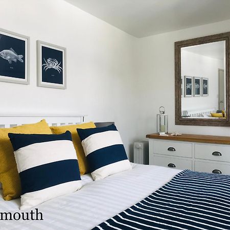 Nancie'S Place - Dartmouth Town Center With Private Parking - A Traditional Georgian Private Duplex Apartment - Beautifully Refurbished - Two Bedrooms, Bathroom, Kitchen And Lounge Diner Экстерьер фото