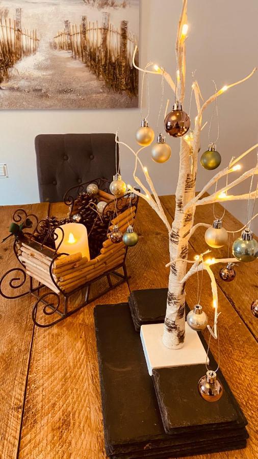 Nancie'S Place - Dartmouth Town Center With Private Parking - A Traditional Georgian Private Duplex Apartment - Beautifully Refurbished - Two Bedrooms, Bathroom, Kitchen And Lounge Diner Экстерьер фото